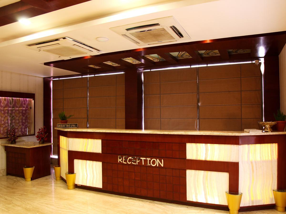 Oyo 2054 New Hotel Broadway バラナシ エクステリア 写真
