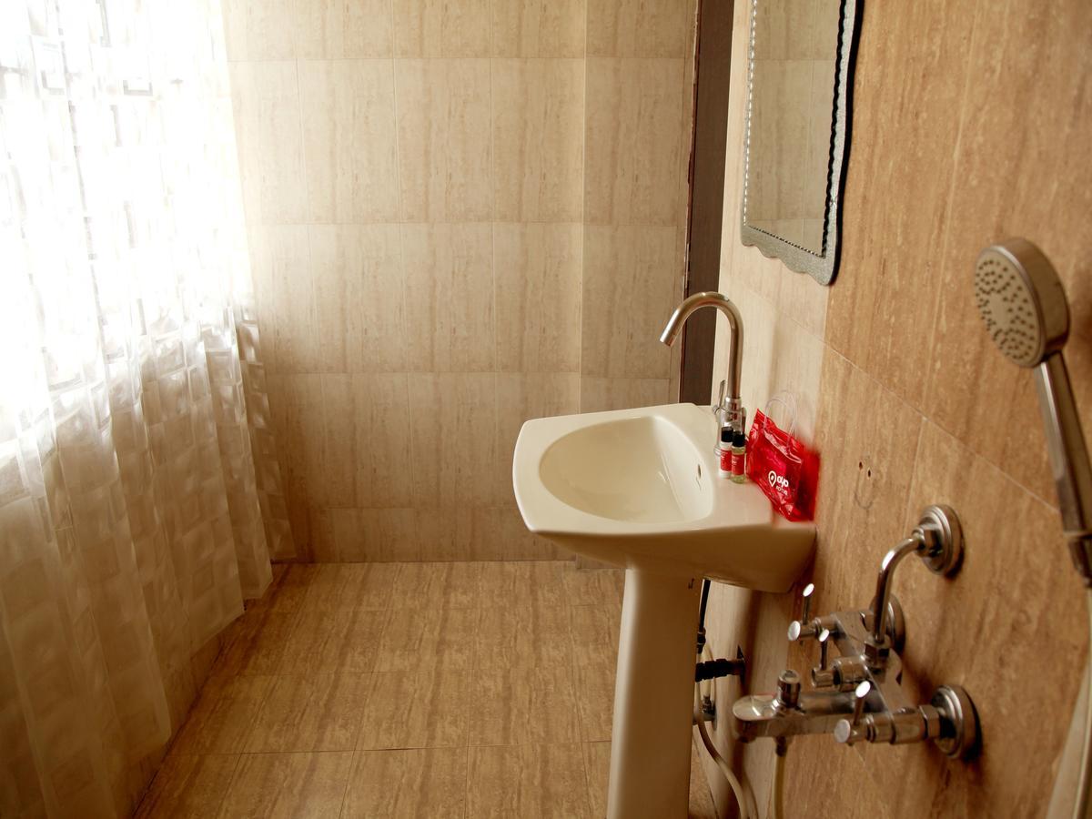 Oyo 2054 New Hotel Broadway バラナシ エクステリア 写真