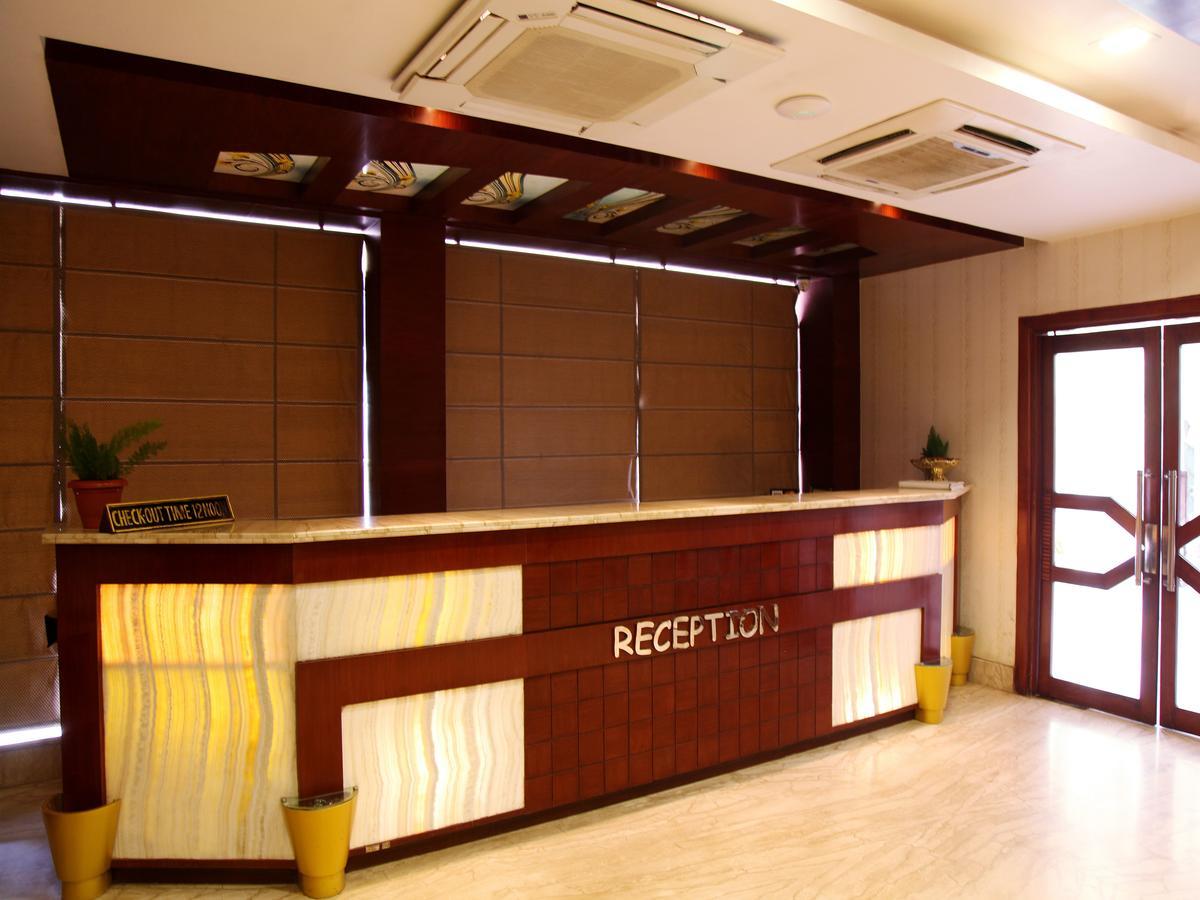 Oyo 2054 New Hotel Broadway バラナシ エクステリア 写真