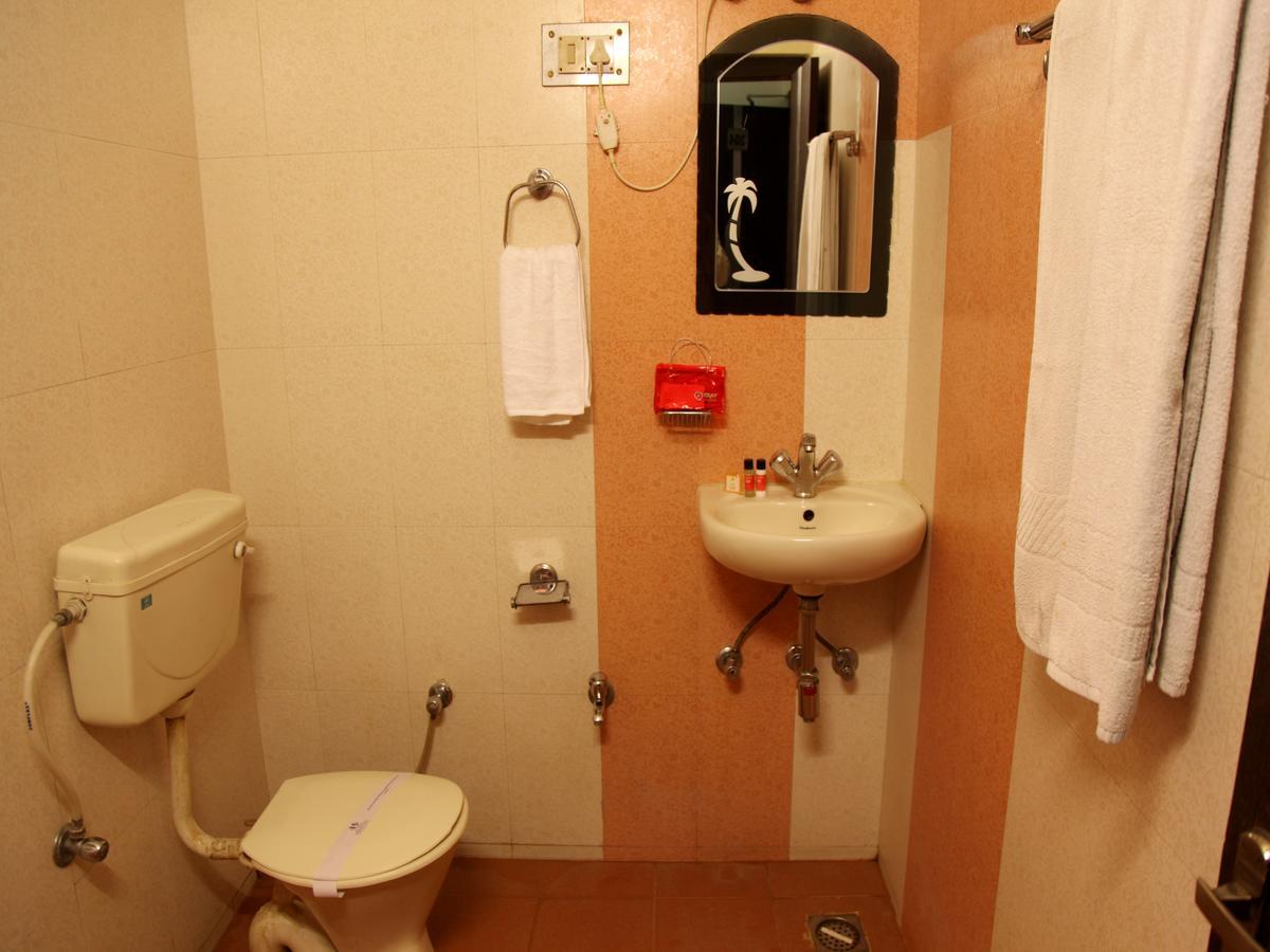 Oyo 2054 New Hotel Broadway バラナシ エクステリア 写真