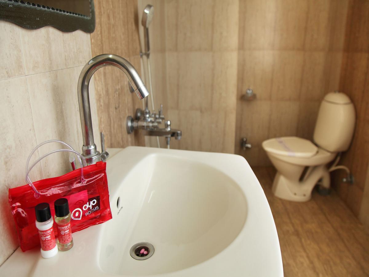 Oyo 2054 New Hotel Broadway バラナシ エクステリア 写真