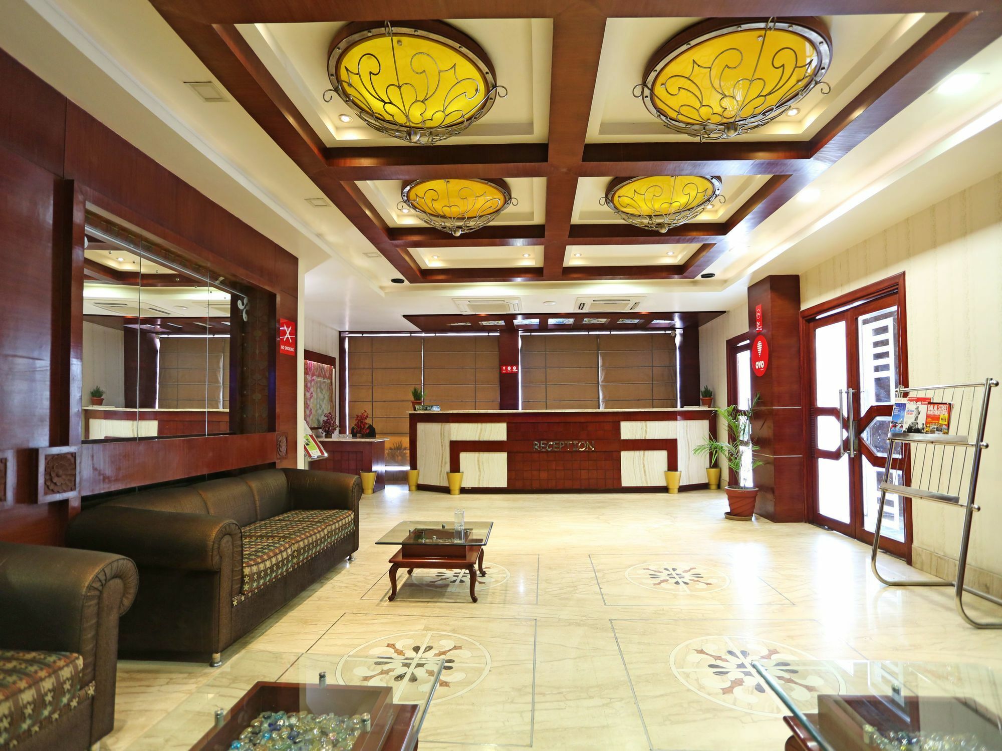 Oyo 2054 New Hotel Broadway バラナシ エクステリア 写真