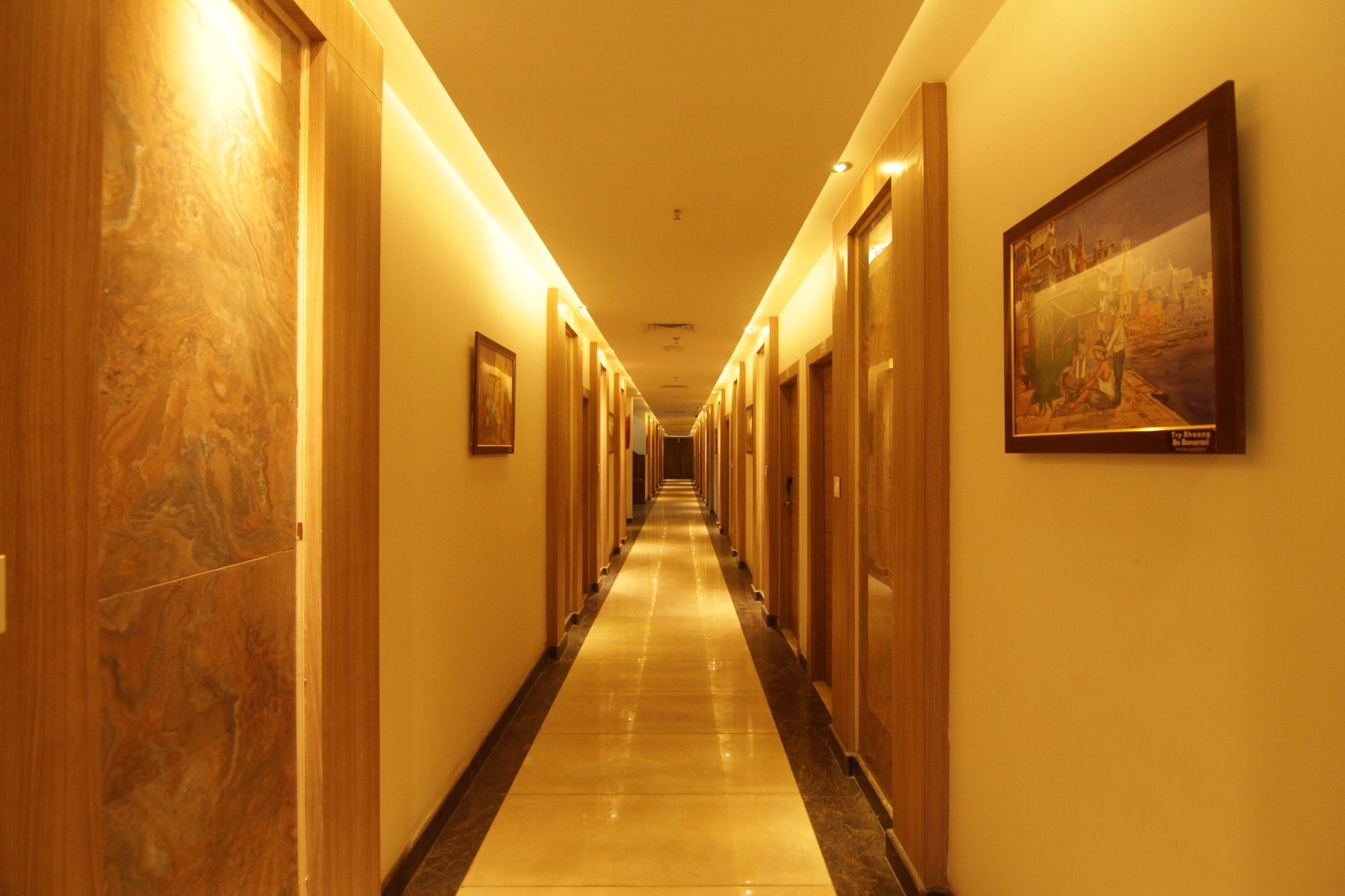 Oyo 2054 New Hotel Broadway バラナシ エクステリア 写真