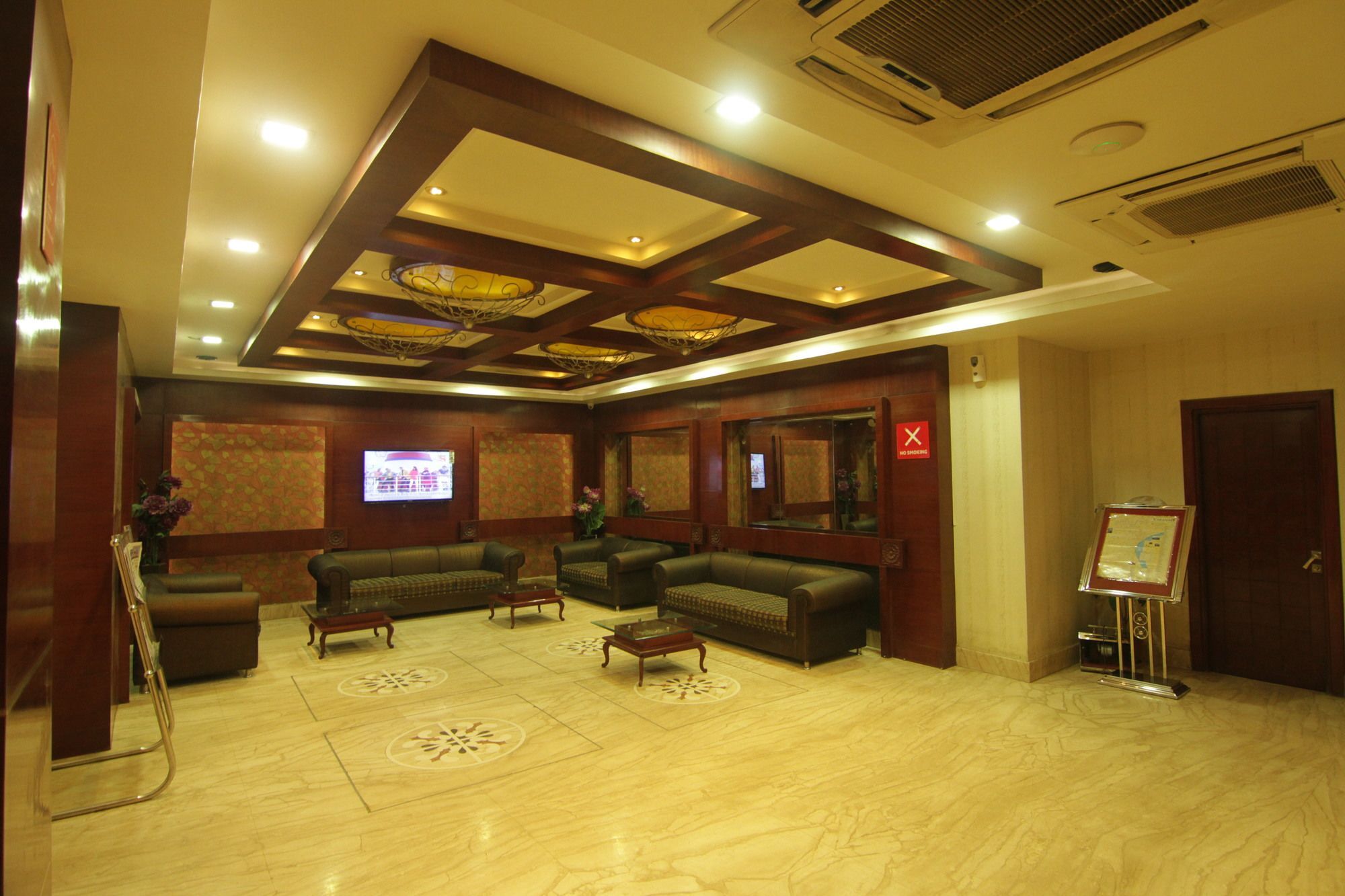 Oyo 2054 New Hotel Broadway バラナシ エクステリア 写真